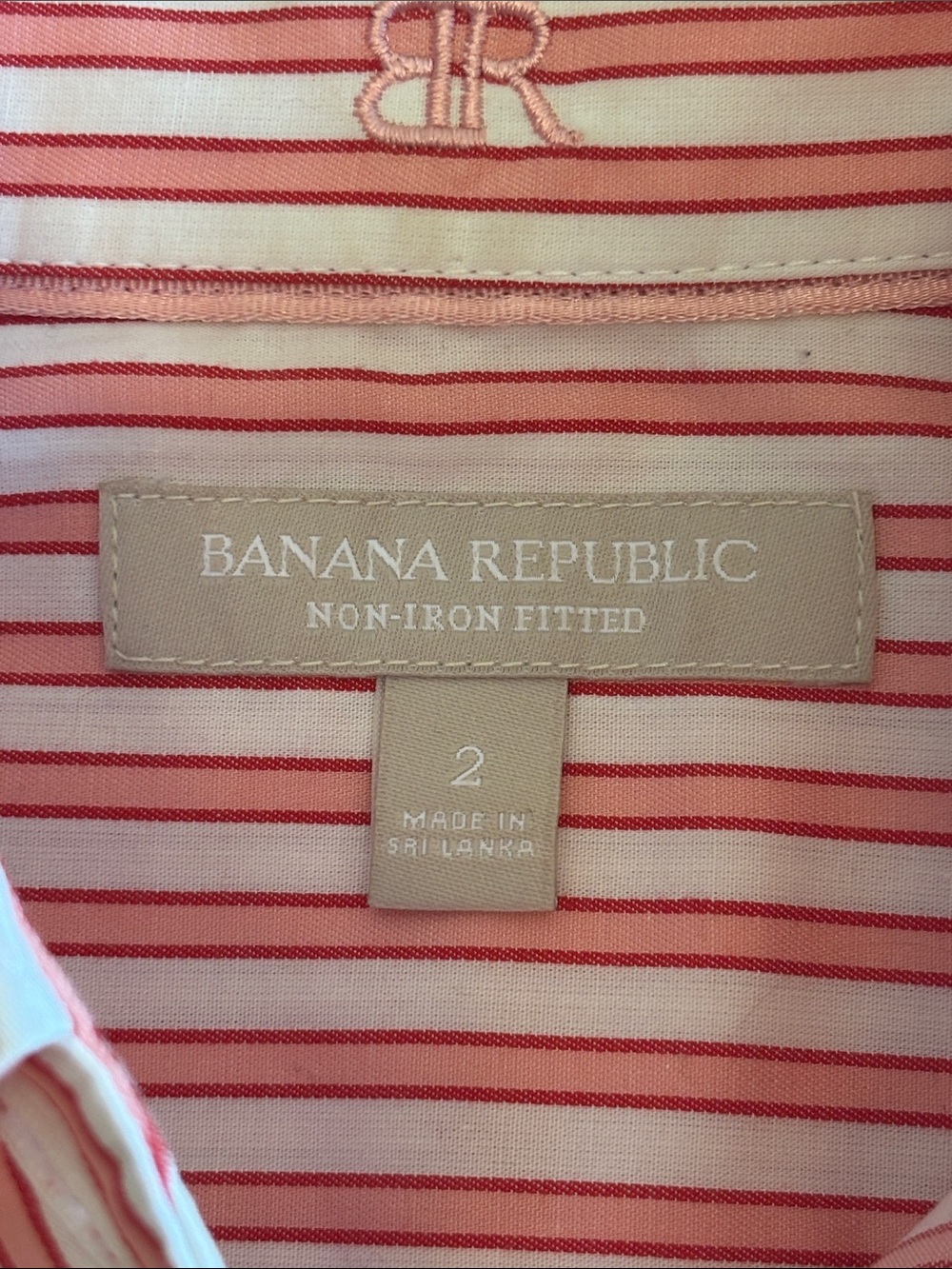 Women’s Banana Republic Pink Stripe Button-Up Shirt - Picture 3 of 9